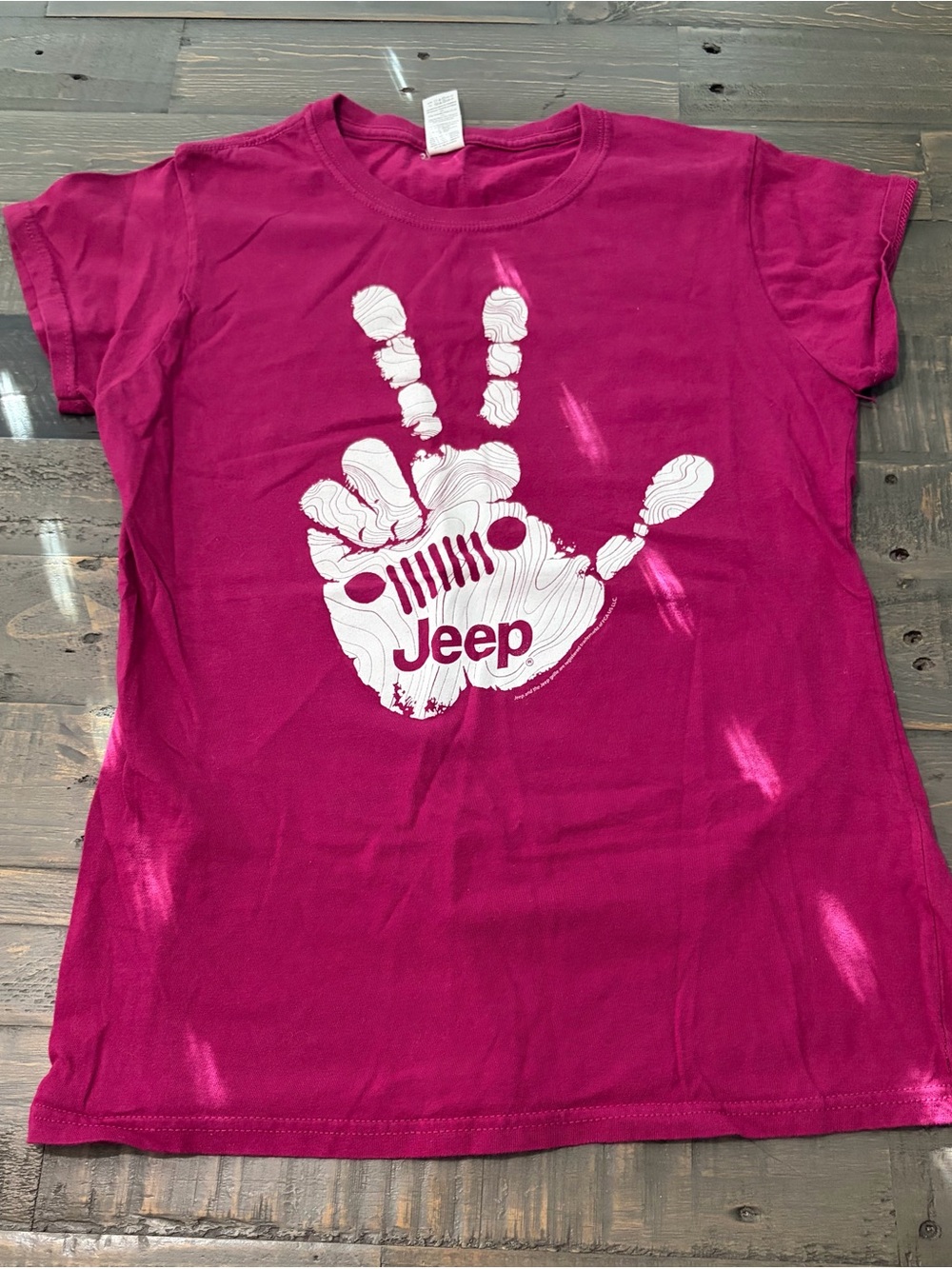 Jeep Women’s Graphic T-Shirt Size S Pink Handprint Logo Tee